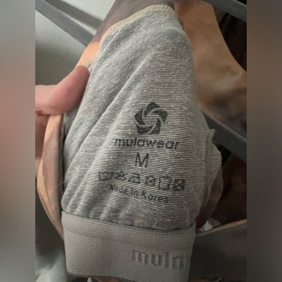 Mulawear Tie-Dye Active Sleeveless Tank Top Medium - Picture 4 of 6